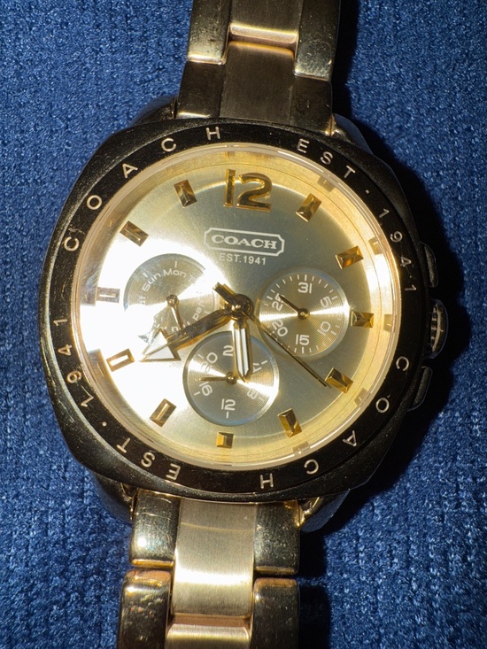 Coach watch main image 4